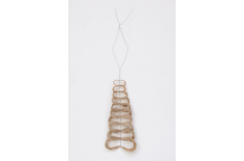 6_mdba_mdby_wire_objects_stone_mariandrews_rattler